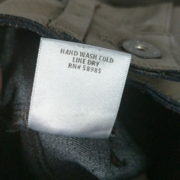 𝅺Carmar High Rise Skinny Taupe Wax Coated Jeans- size 24 - these are tiny! - Picture 4 of 5